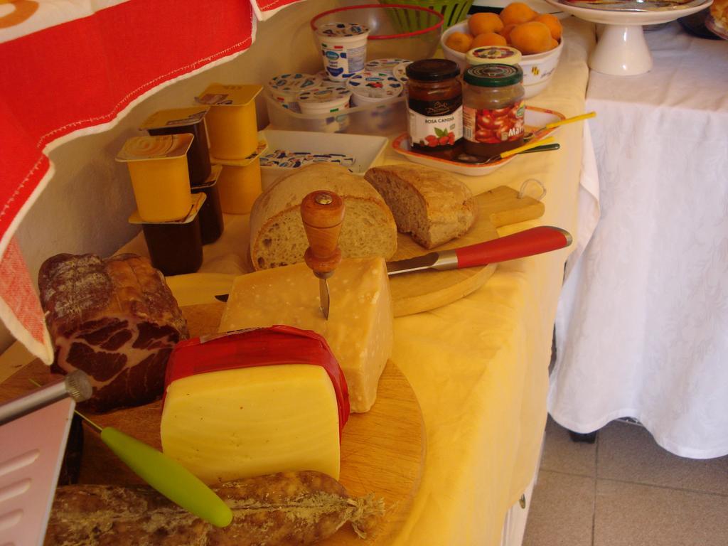 Da Giuse Bed & Breakfast Trebiano ภายนอก รูปภาพ